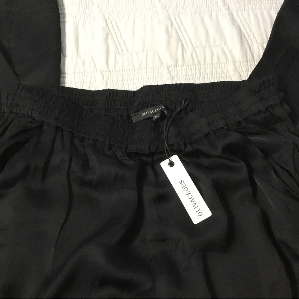 Olivaceous Wide Leg black Satin Flowy Pants L